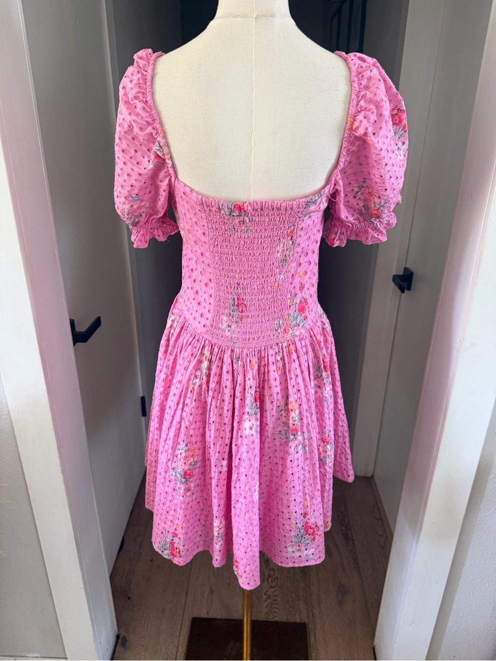 LoveShackFancy Altima Puff Sleeve Eyelet Pink Floral Mini Dress Sz S $395 - Picture 6 of 11